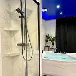 Dalikyda - Blue Dream - Balneo - Netflix - Cocoon