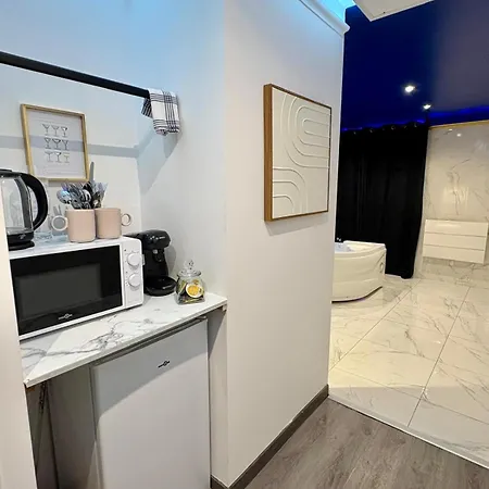 Dalikyda - Blue Dream - Balneo - Netflix - Cocoon Apartman *